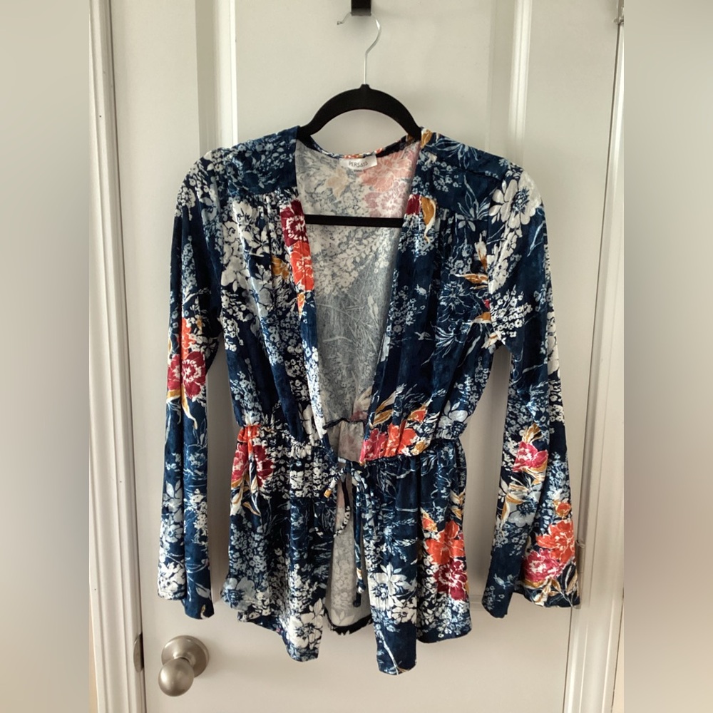 Persaya Multicolor Floral Sweater